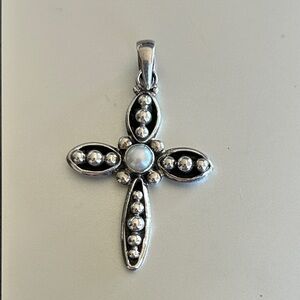 Silpada Contemporary Credence Cross